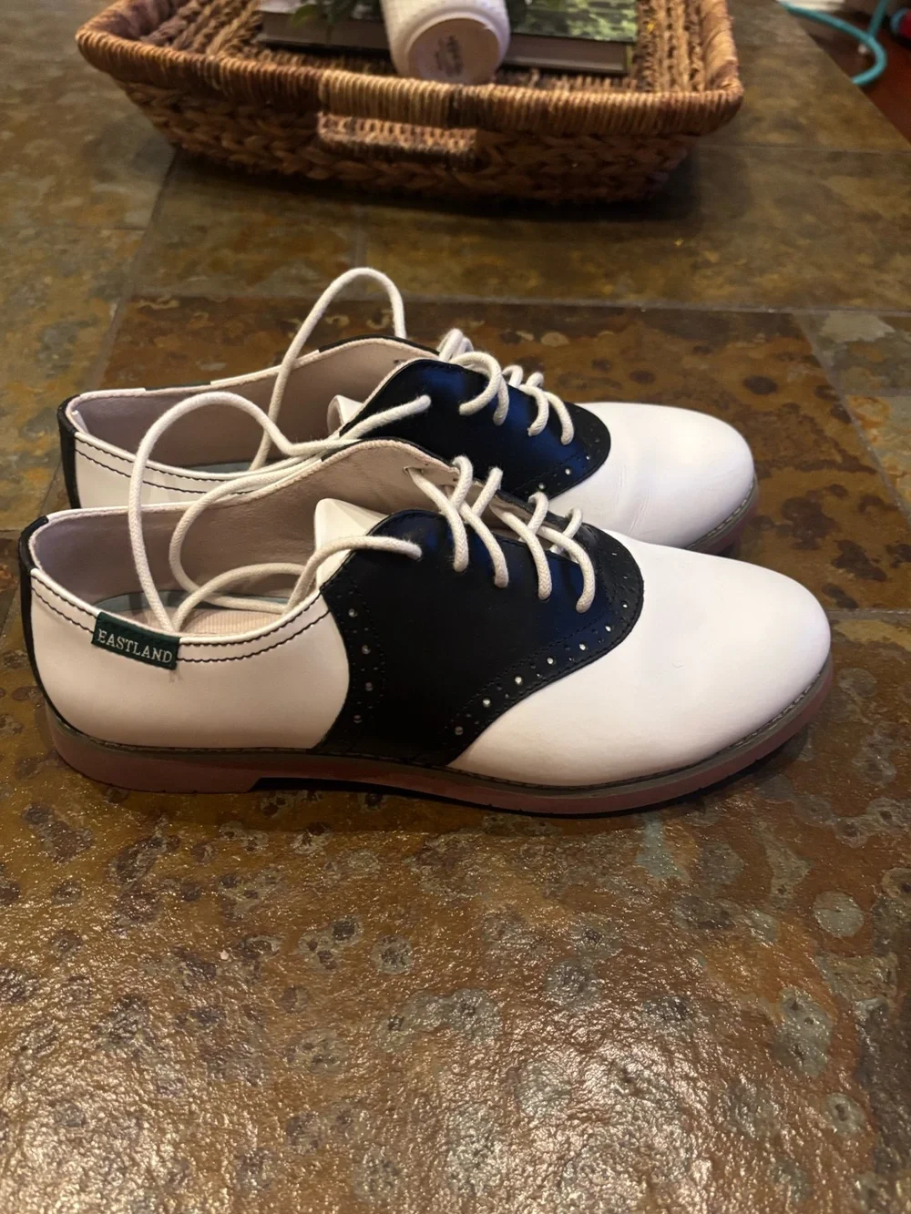 Eastland Saddle Shoes - Picture 3 of 10